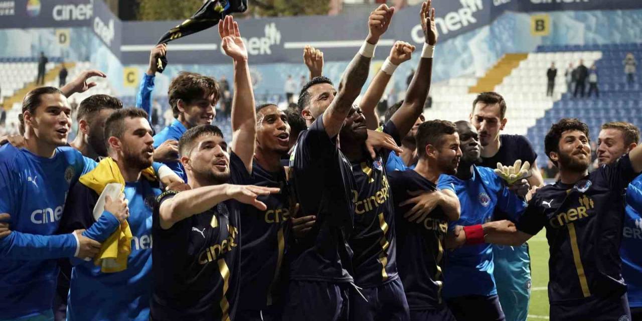 Trendyol Süper Lig: Kasımpaşa: 3 - İstanbulspor: 1 (Maç Sonucu)