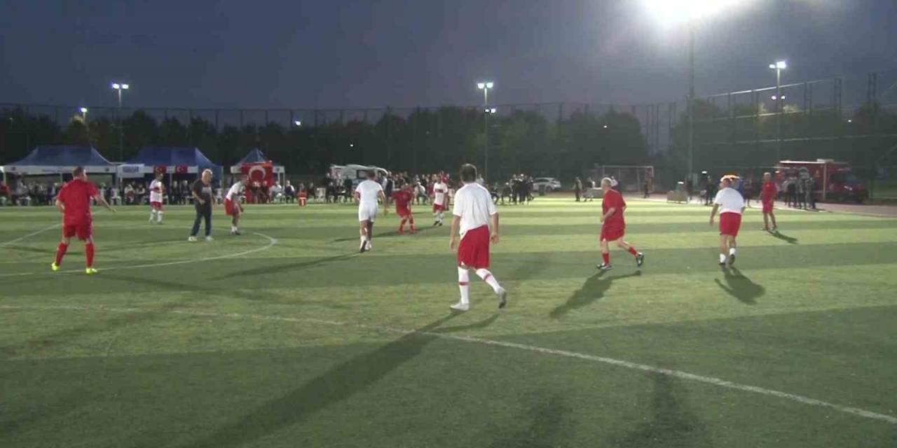 Maltepe’de Hakimler Ve Savcılar Yeşil Sahada Ter Döktü