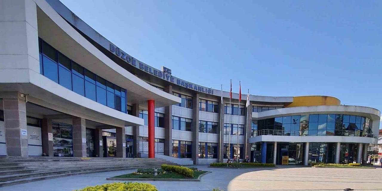 Düzce Belediyesinde Görev Değişikliği