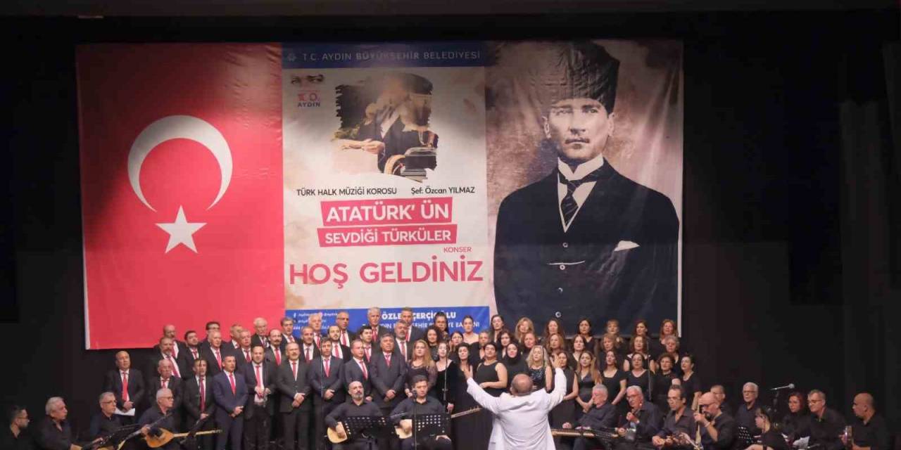 Atatürk’ün Sevdiği Türküleri Hep Bir Ağızdan Söylediler