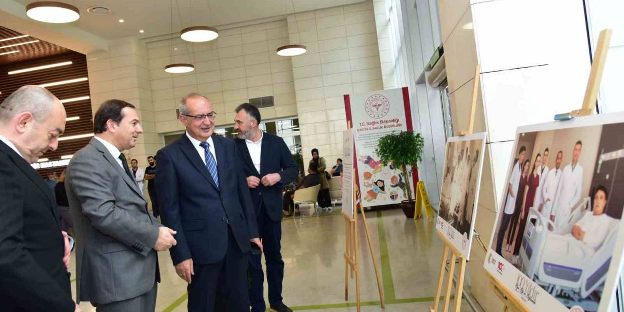 Manisa’da ‘100 Yıldır Aynı Aşk Ve Heyecanla’ Fotoğraf Sergisi Açıldı