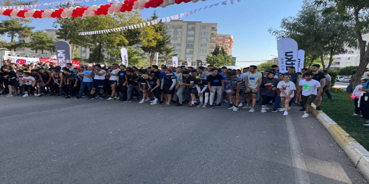 Kilis’te Cumhuriyet Koşusu Yapıldı