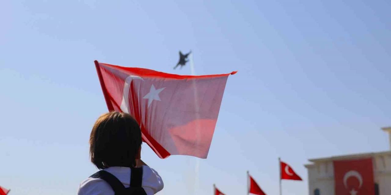 Solotürk, Elazığ’ı Selamladı