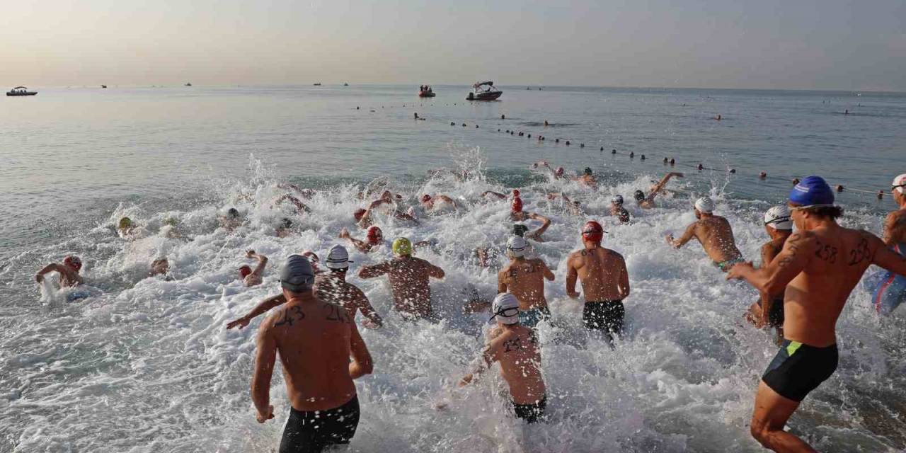 Antalya’da Kulaçlar Cumhuriyet’in 100. Yılı İçin Atıldı