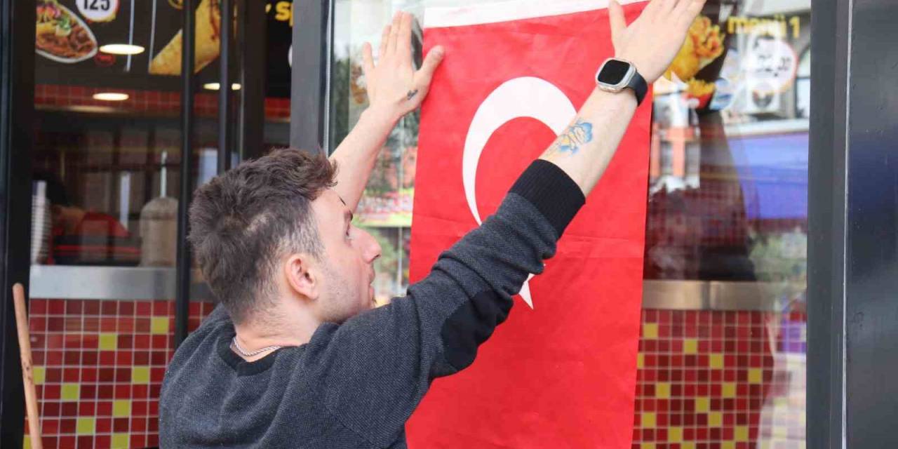 Eskişehir’de Türk Bayrağı Şöleni