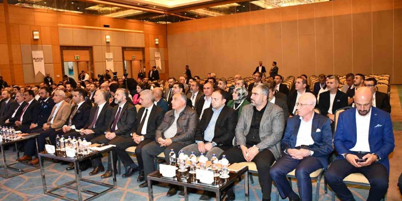 "Türkiye Yüzyılı’nda Tekstilin Geleceği" Konuşuldu