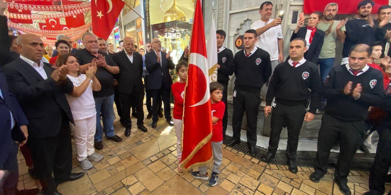Tarihi Kapalıçarşı’da Cumhuriyet’in 100’üncü Yıl Coşkusu Yaşandı