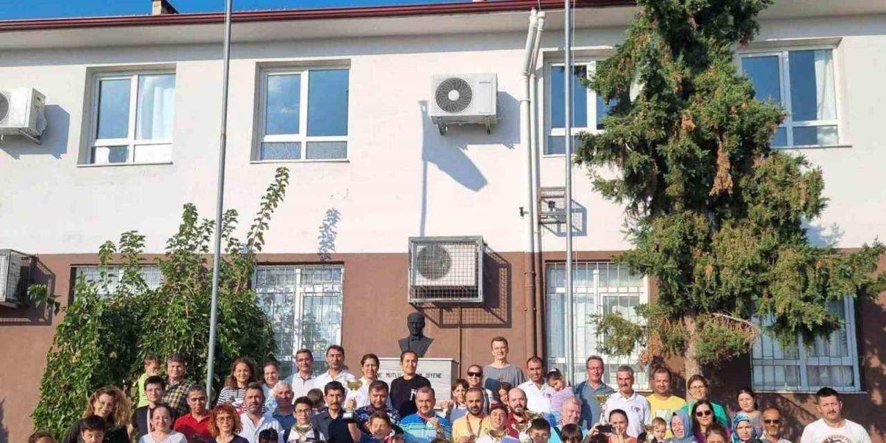 Köyceğiz’de ’100. Yılında Cumhuriyet Satranç Turnuvası’ Tamamlandı