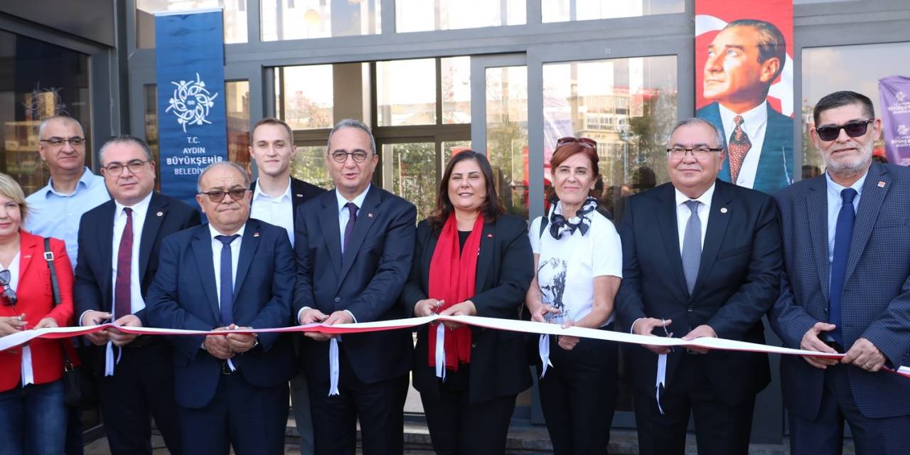 Başkan Çerçioğlu, Atatürk Resimleri Sergisi’nin Açılışını Gerçekleştirdi