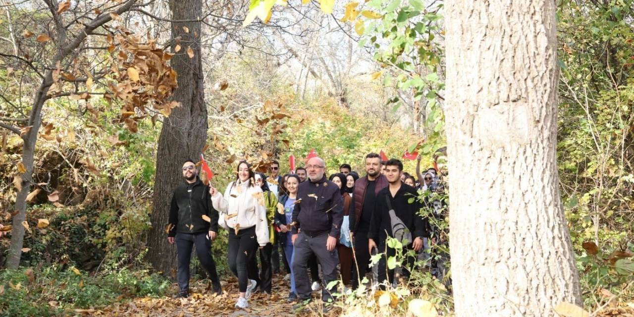 Kayseri Üniversitesi, Koramaz Vadisinde Yürüyüş Etkinliği Gerçekleştirdi