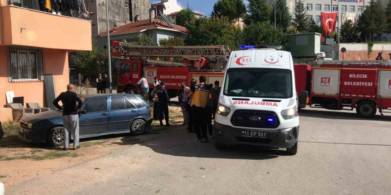 Bilecik’te 4 Katlı Bina Yangınında 3’ü Çocuk, 1’i Hamile 2 Kadın Dumandan Etkilendi