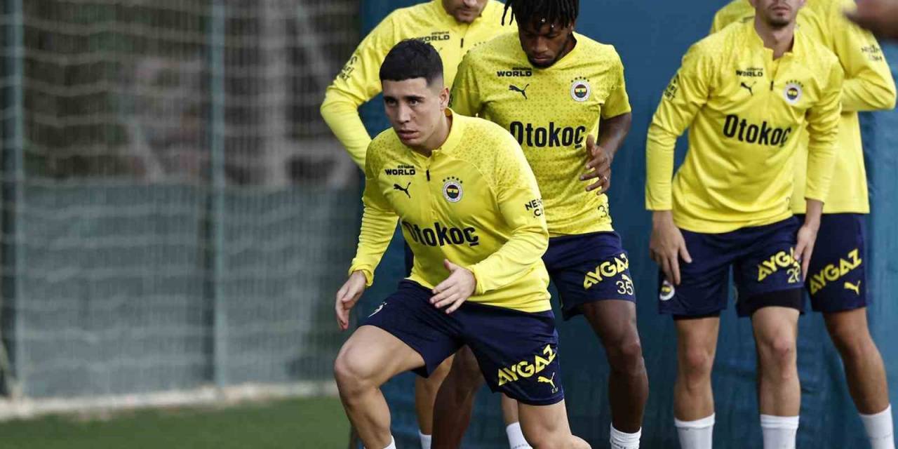 Fenerbahçe, Pendikspor Maçı İçin Kampa Girdi