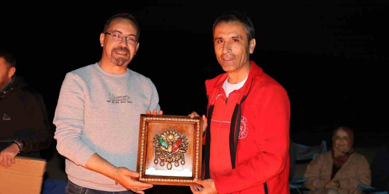 Nevşehir’de Gazetecilerden ’cumhuriyet Nöbeti’