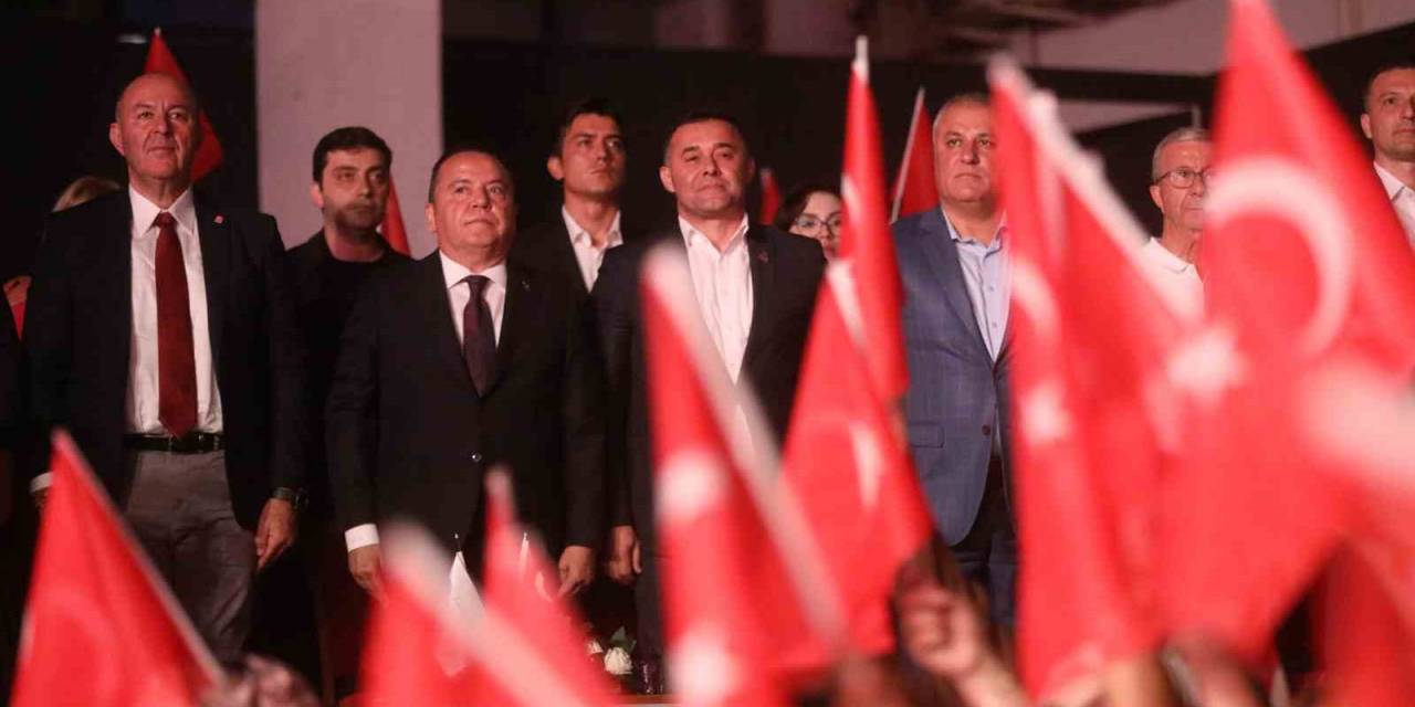 Alanya Cumhuriyetin 100. Yılını Büyükşehir’in Sefo Konseri Ve 500 Dron Gösterisi İle İle Kutladı