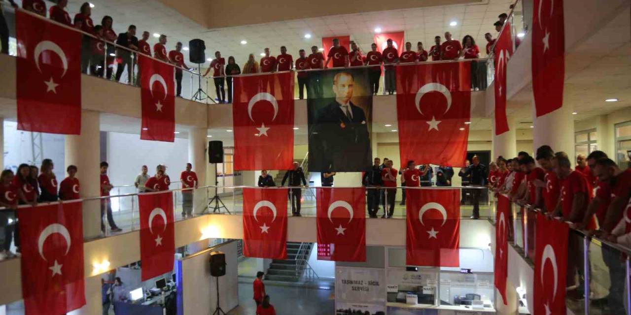 Gölcük’te 100. Yıl Coşkusu