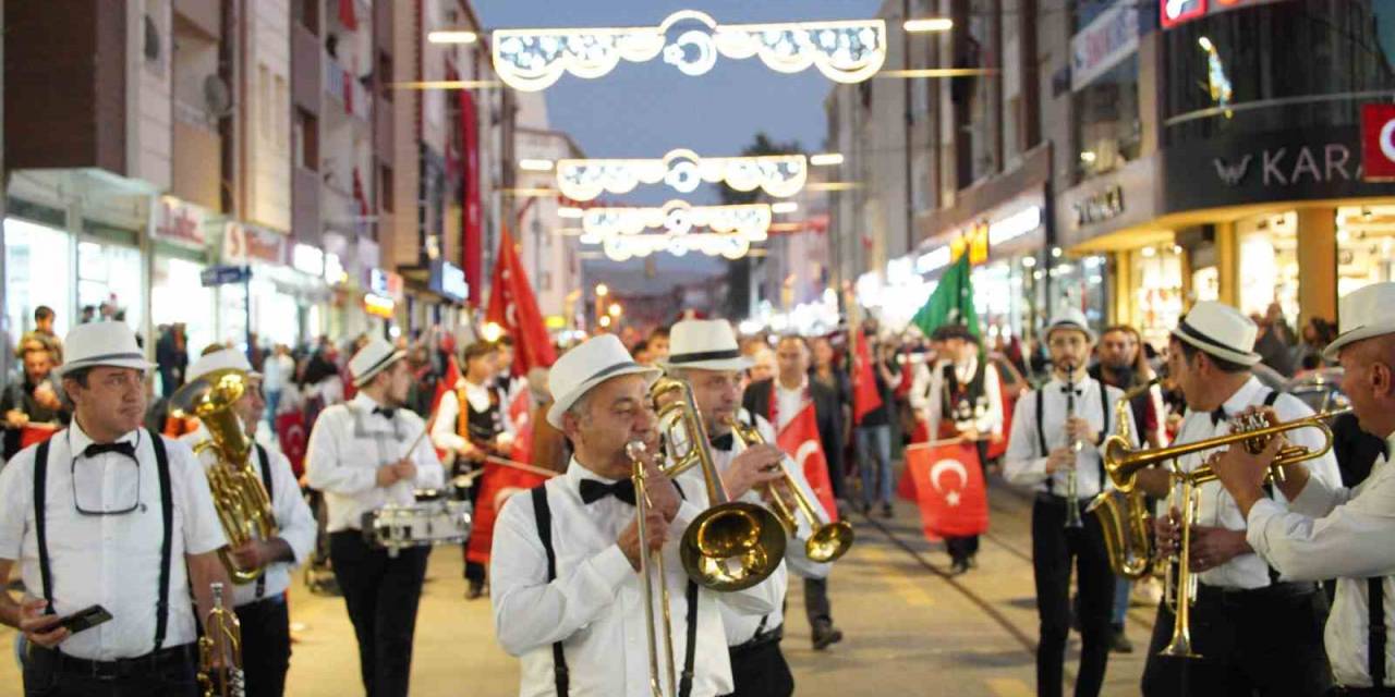 Gölbaşı’nda Cumhuriyet Bayramı Coşkuyla Kutlanıyor
