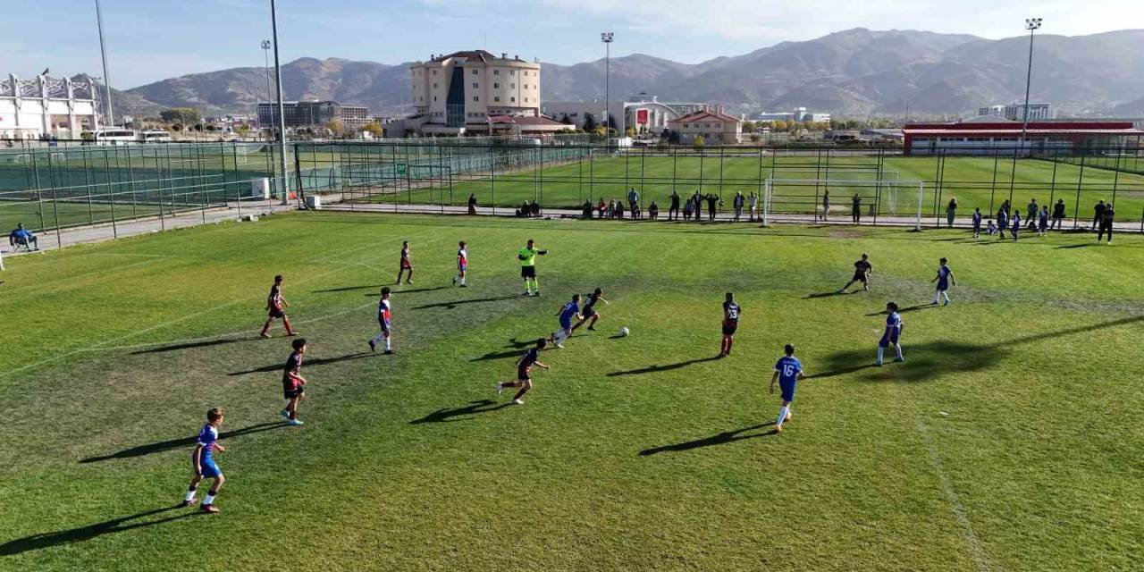 100’ncü Yılda 100 Takım Cumhuriyet İçin Ter Döktü