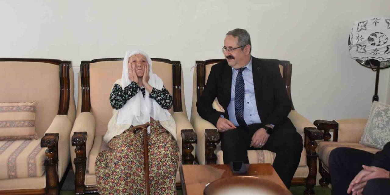 Manisalı Alime Nine Cumhuriyet İle Aynı Yaşta