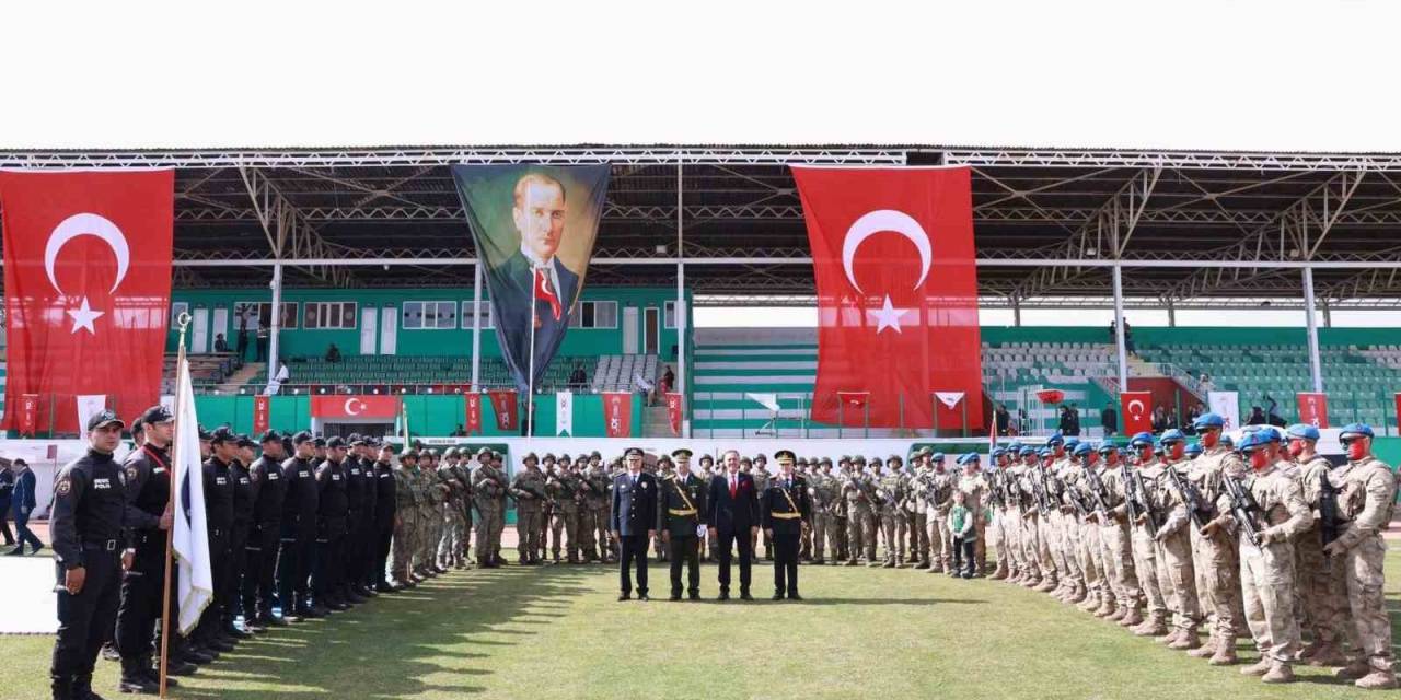 Bingöl’de Cumhuriyetin 100. Yılı Coşkuyla Kutlandı