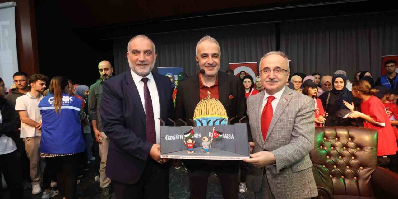 Canik’te Bekir Develi Söyleşisi