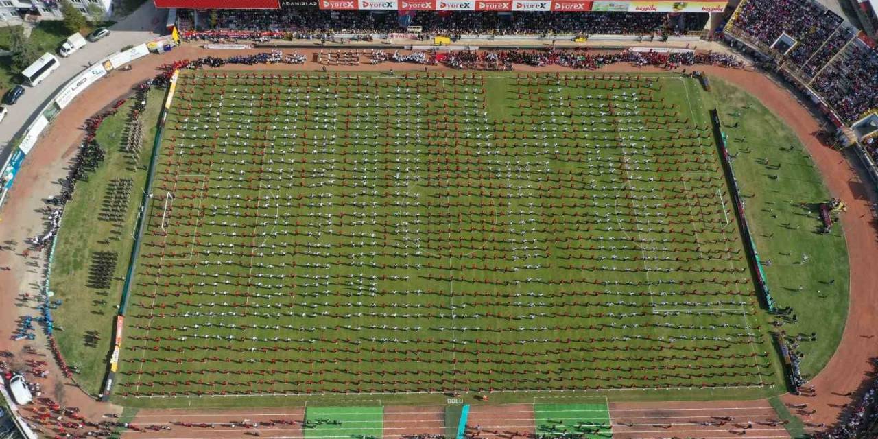 Bolu’da 29 Ekim’de 1923 Kişiyle Dev Gösteri