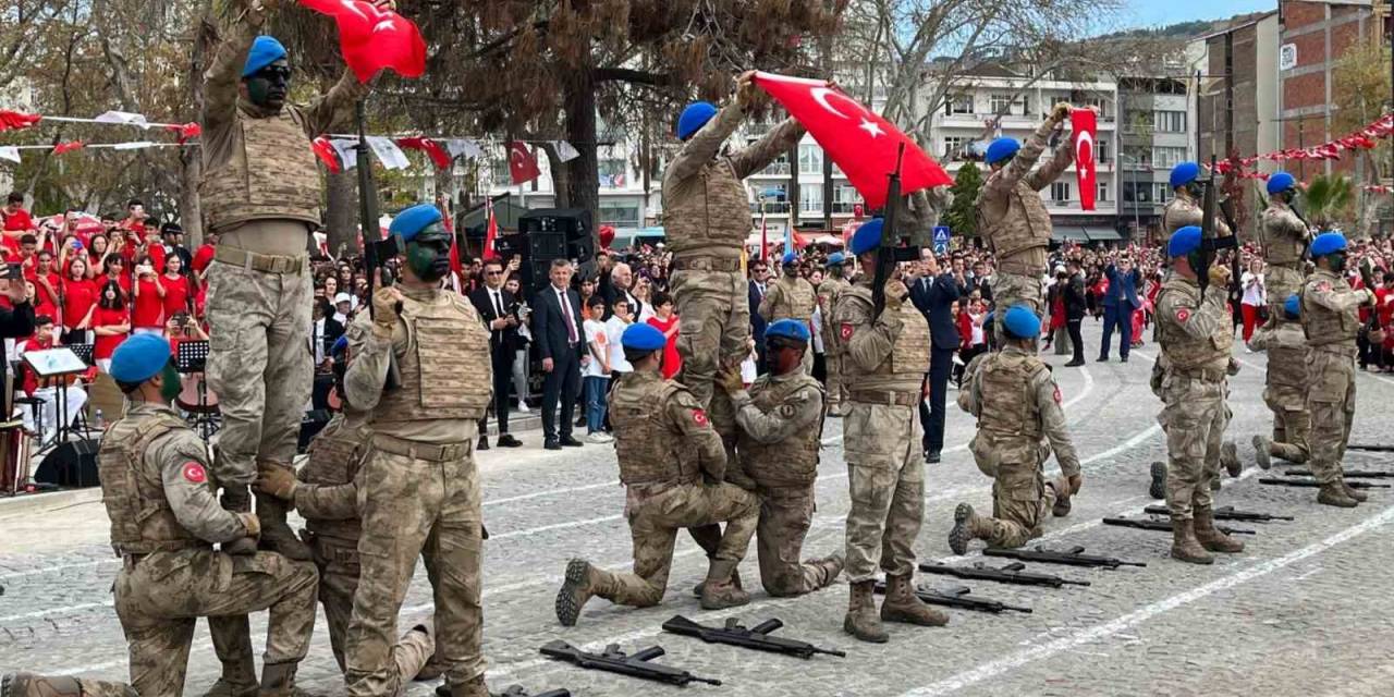 Cumhuriyet’in 100. Yılı Sinop’ta Coşkuyla Kutlandı