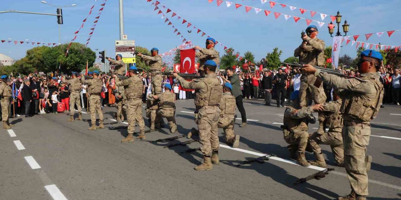 Samsun’da Cumhuriyet’in 100. Yılı Coşkuyla Kutlandı