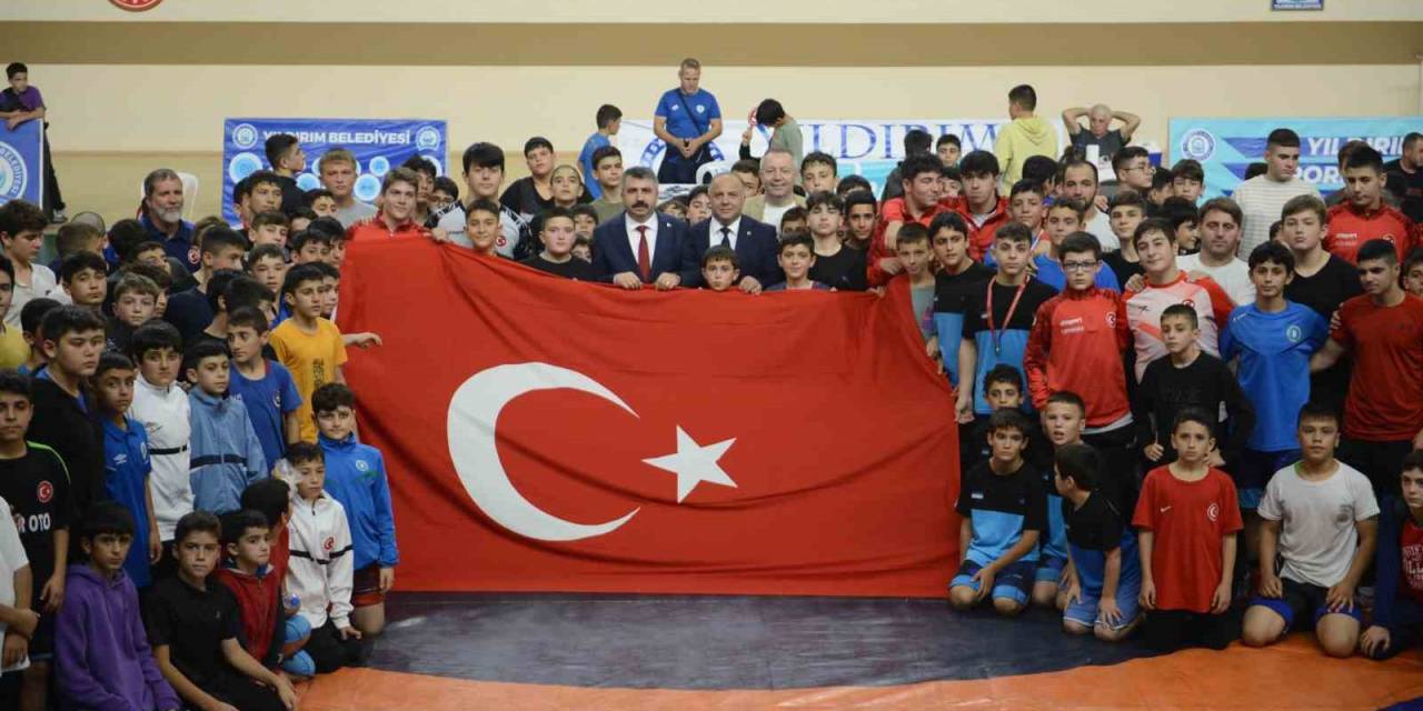 100’üncü Yıl Yıldırım’da Coşkuyla Kutlandı