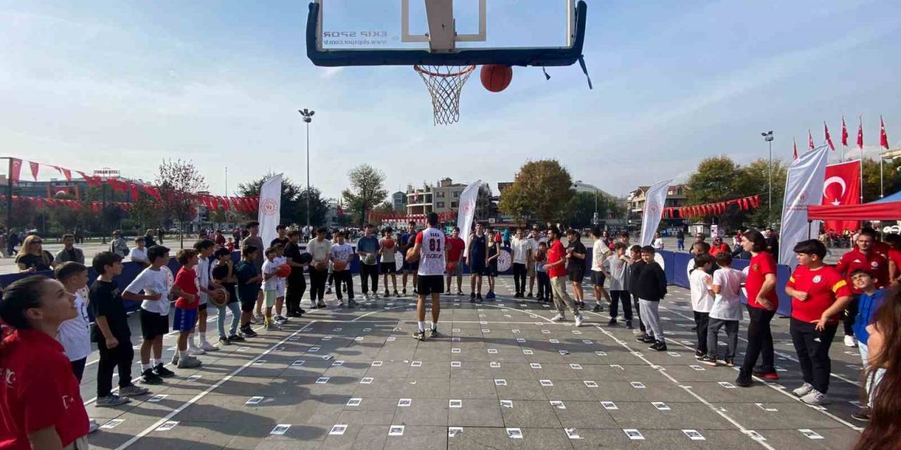 100. Yıl 100 Genç 100 Basket