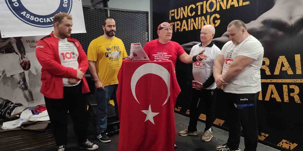 Milli Sporcu Hayrettin Sönmez Cumhuriyet’in 100. Yılında 111 Ton Ağırlık Kaldırarak Rekor Kırdı