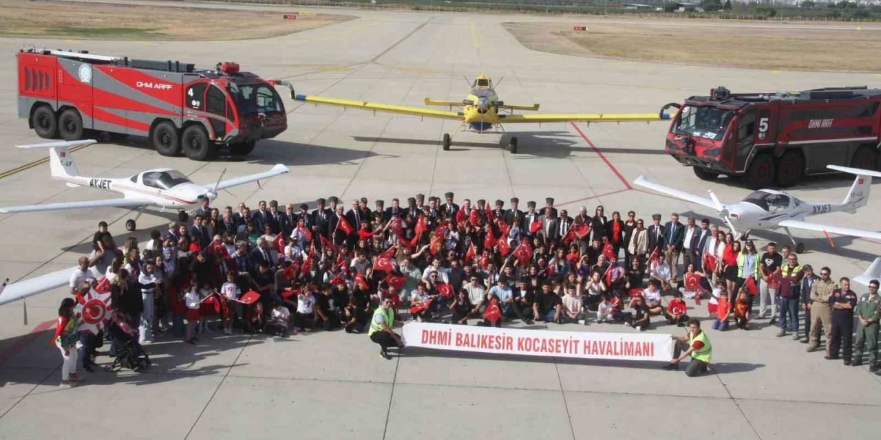 100. Yıl Coşkusunu Uçaklar İle Yaşadılar
