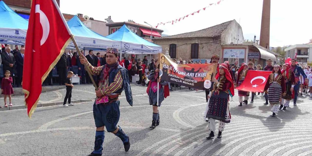 Havran’da Cumhuriyet’in 100. Yılı Coşkuyla Kutlandı