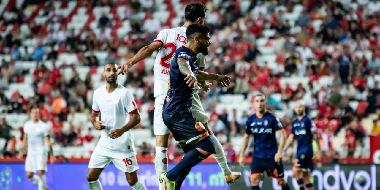 Trendyol Süper Lig: Antalyaspor: 1 - Rams Başakşehir: 0 (Maç Sonucu)