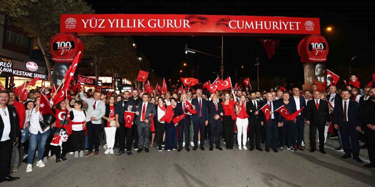 100. Yılda Binlerce Kişi Nilüfer’de Yürüdü