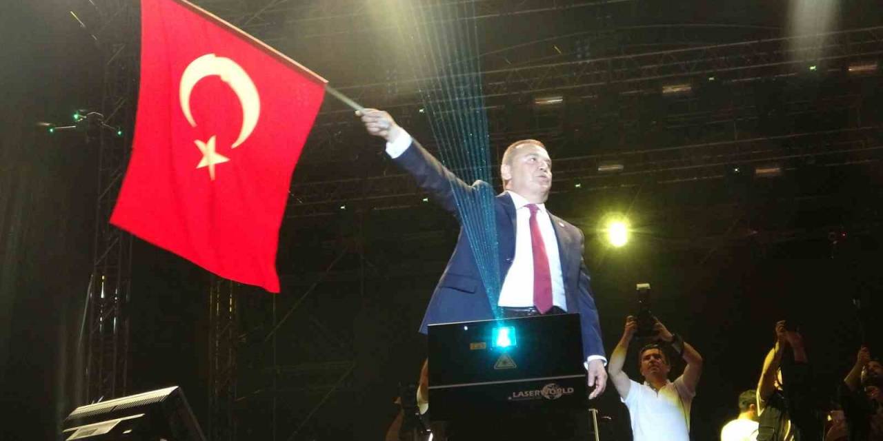 Antalya’da Cumhuriyet’in 100. Yılı Coşkusu