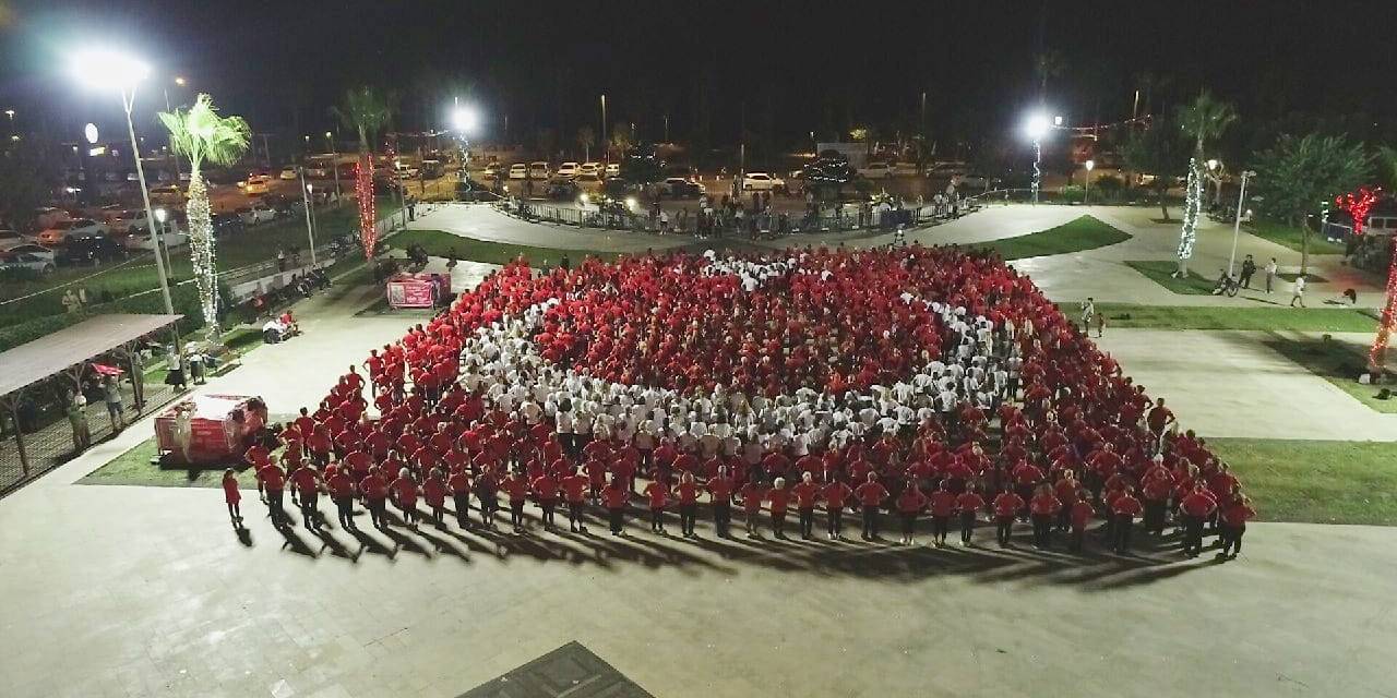 Antalya’da Saat 19.23’te 1923 Kişi Zeybek Oynayarak Ata’yı Selamladı