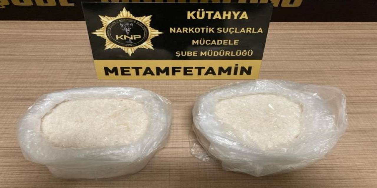 Kütahya’da Durdurulan Otobüste Çantasında Uyuşturucu Bulunan Kurye Tutuklandı