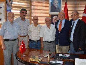Çakırözer’den Emekliler Derneğine Ziyaret