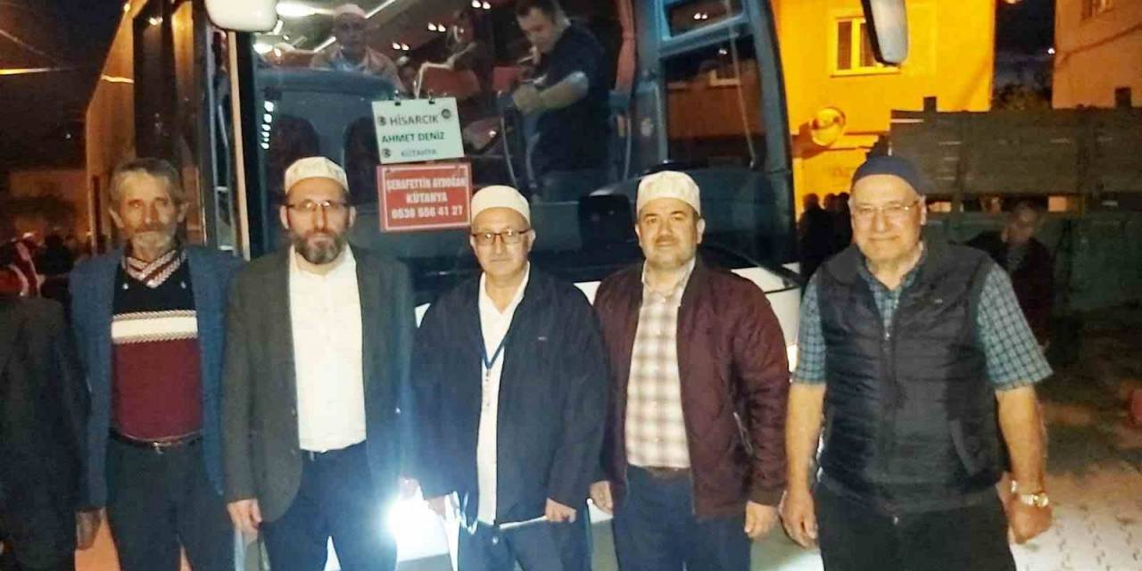 Hisarcık’ta 30 Kişilik Umre Kafilesi Kutsal Topraklara Uğurlandı