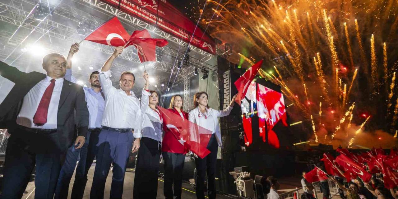 Mersin’de Cumhuriyetin 100. Yıl Coşkusu Yaşandı