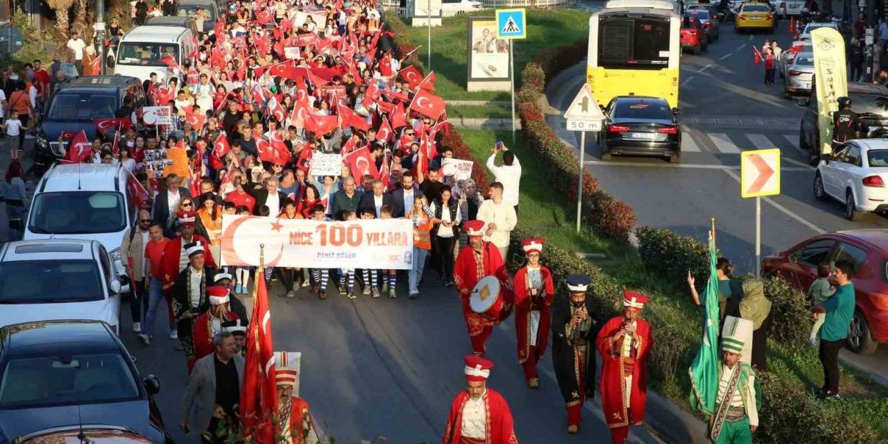 Eyüpsultan’ın Dört Bir Yanında Cumhuriyetin 100’üncü Yılı Coşkusu