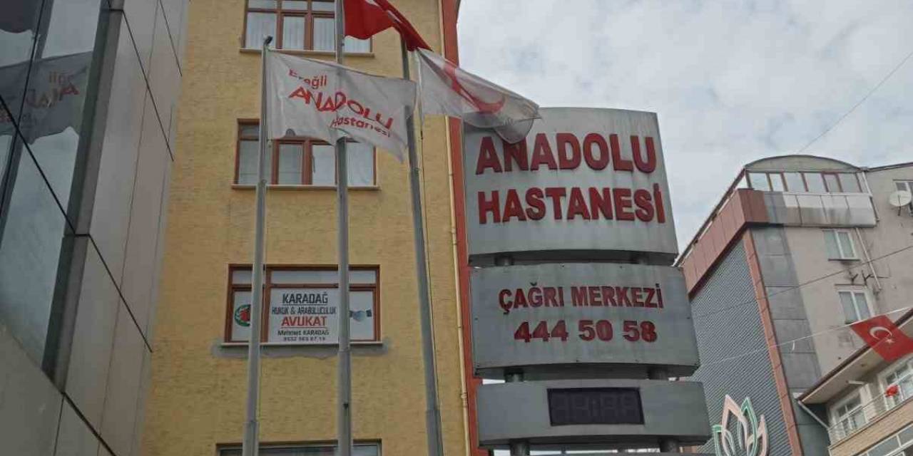 Ailesiyle Sorun Yaşayınca Beş Katlı Binanın Çatısına Çıktı