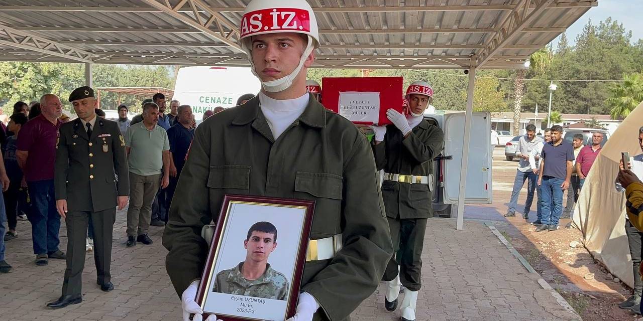 Kalp Krizi Sonucu Hayatını Kaybeden Asker, Törenle Toprağa Verildi