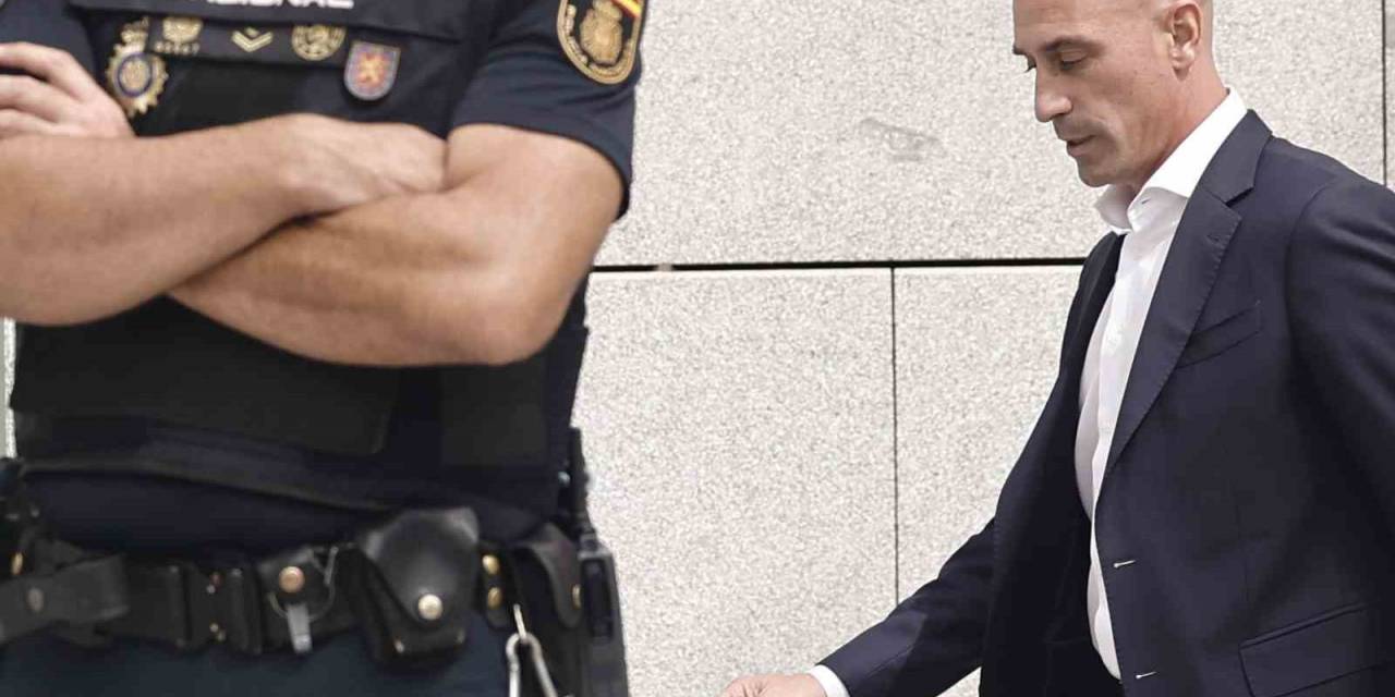 Fıfa’dan Luis Rubiales’e 3 Yıllık Ceza