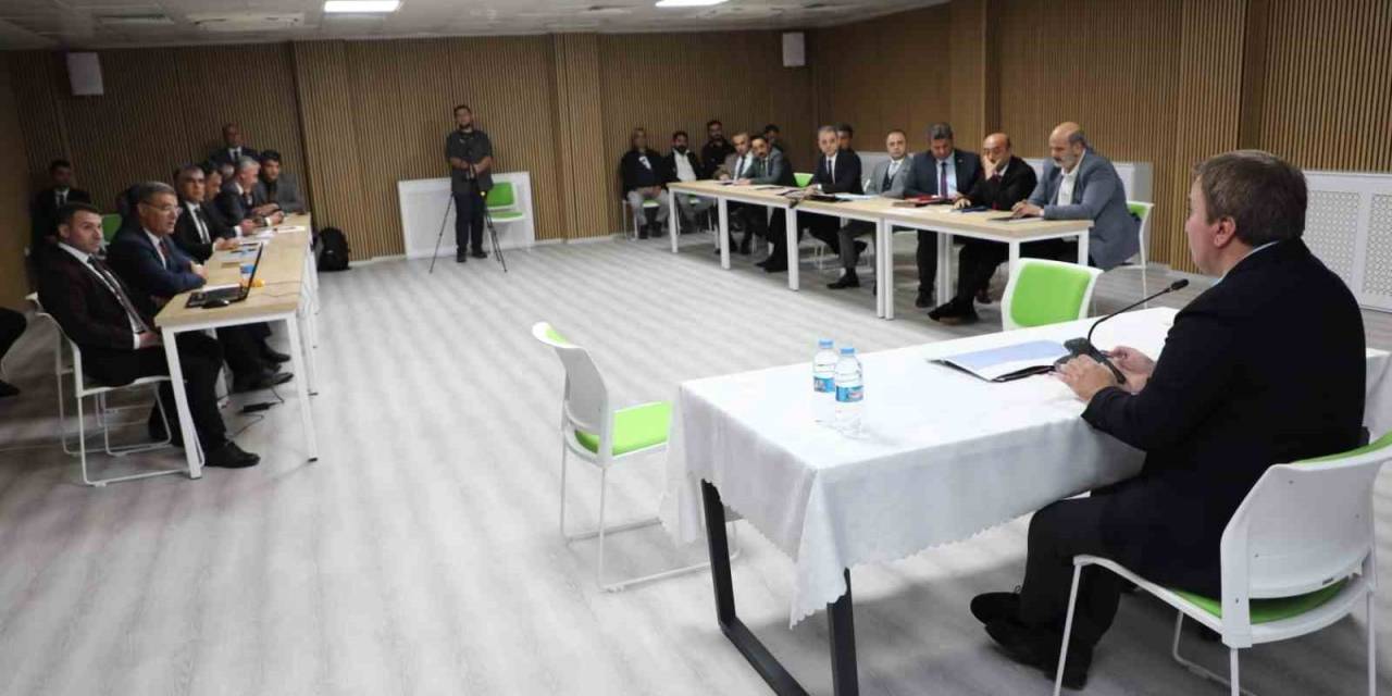 Vali Aydoğdu, “Halk Günü” Toplantısında Vatandaşları Dinledi