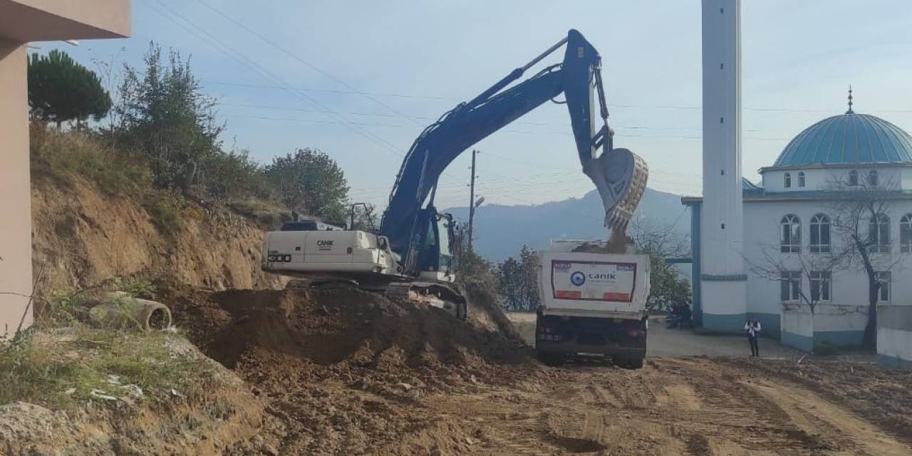 Sandıkçı: "konforlu Yolları Vatandaşlarımızın Hizmetine Sunuyoruz”