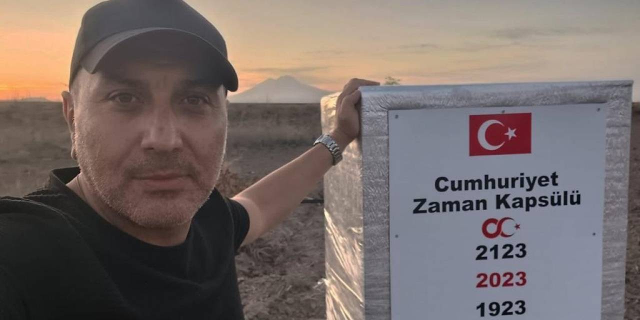 Tomarza’da Cumhuriyet’in 200. Yılında Açılmak Üzere Zaman Kapsülü Gömüldü