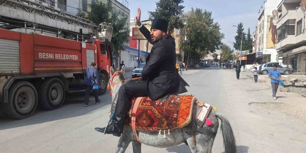 Tbmm’nin 1. Dönem Mebusu Reşit Ağar Temsili Olarak Meclisi Uğurlandı