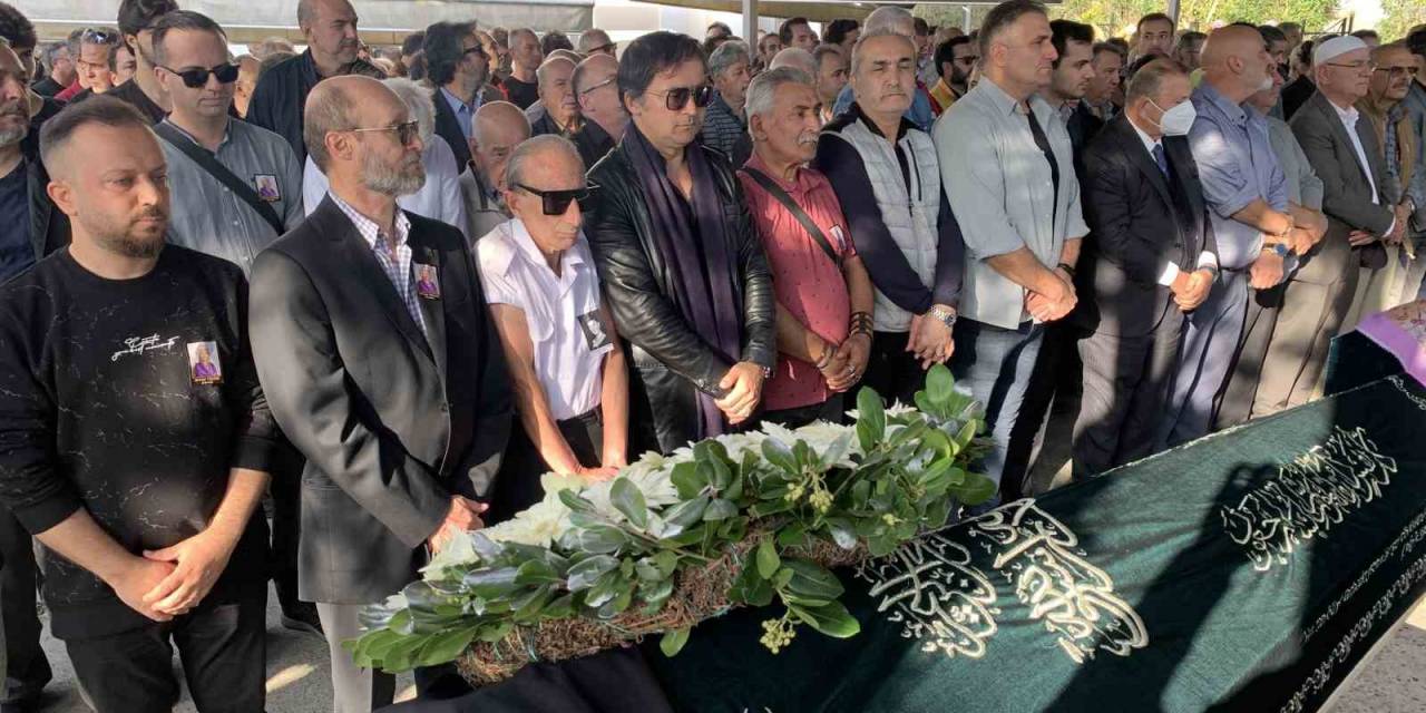 Ünlü Dublaj Sanatçısı Jeyan Mahfi Ayral Tözüm Son Yolculuğuna Uğurlandı