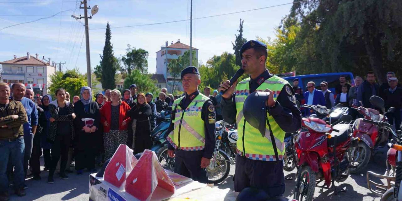 Cumhuriyetin 100. Yılı Kutlamalarında Jandarma Ekipleri Eğitim Verdi